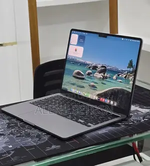 New Laptop Apple MacBook Air 2022 M2 16GB Apple M2 SSD 256GB