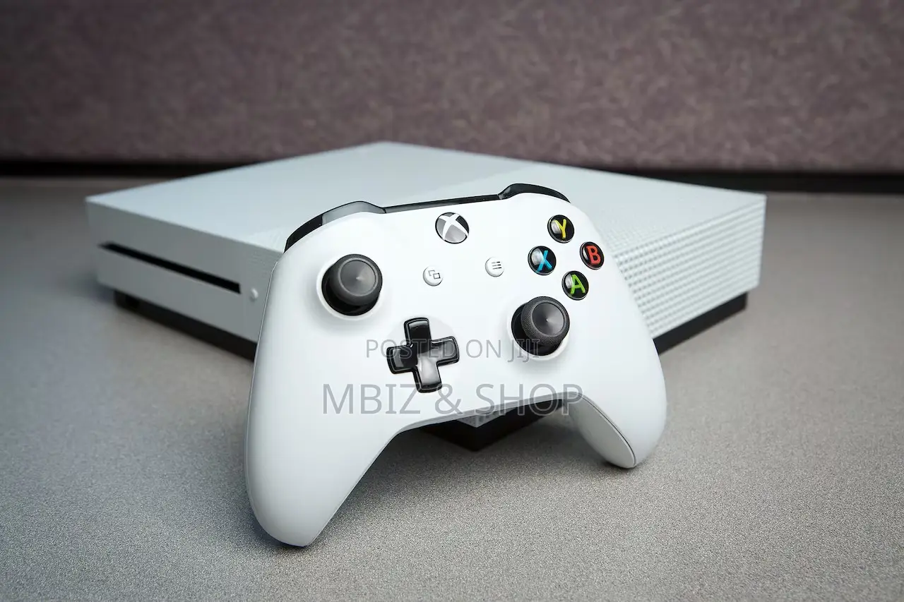 Xbox One,S