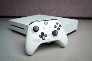 Xbox One,S