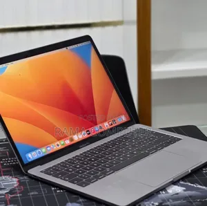 New Laptop Apple MacBook Pro 2017 16GB Intel Core i5 SSD 512GB