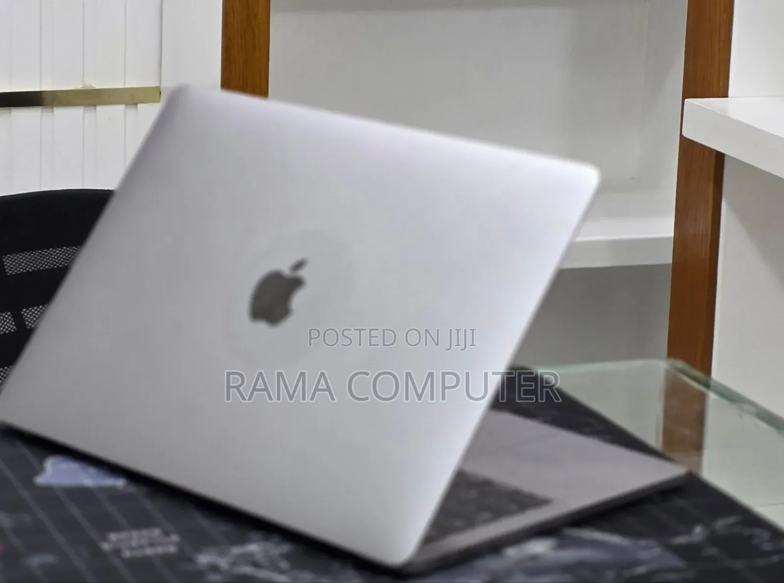 New Laptop Apple MacBook Pro 2017 16GB Intel Core i5 SSD 512GB