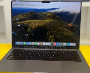 New Laptop Apple MacBook Pro 2021 M1 16GB Intel Core i5 SSD 512GB