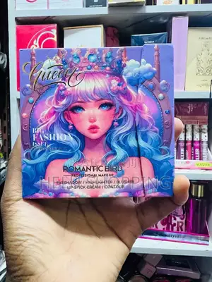 Romantic Bird Queen All in One Makeup Palette