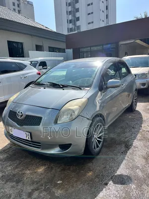 Toyota Yaris 2007 Gray
