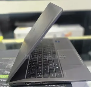 New Laptop HP ZBook Studio 16GB Intel Core i7 SSD 512GB