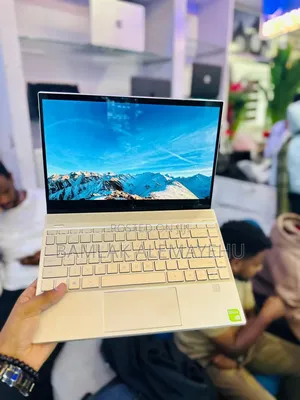 New Laptop HP Pavilion 14 8GB Intel Core i7 SSD 256GB
