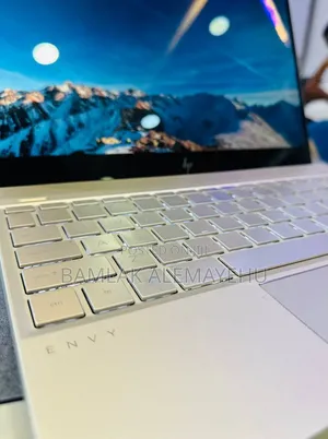 New Laptop HP Pavilion 14 8GB Intel Core i7 SSD 256GB