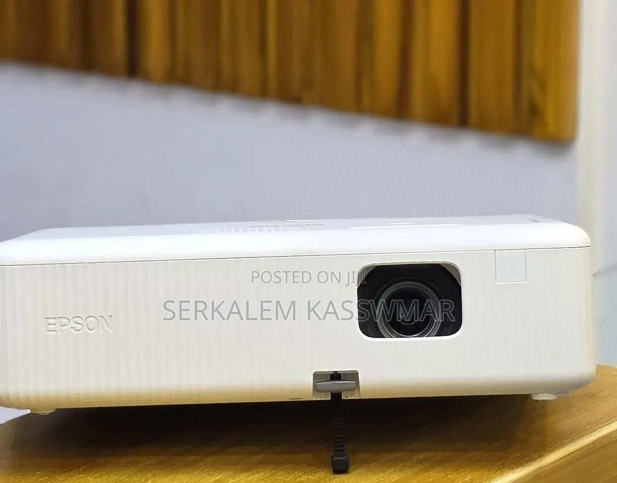 Epson Projector Model: Co-W01 With Remote and With Best Ima