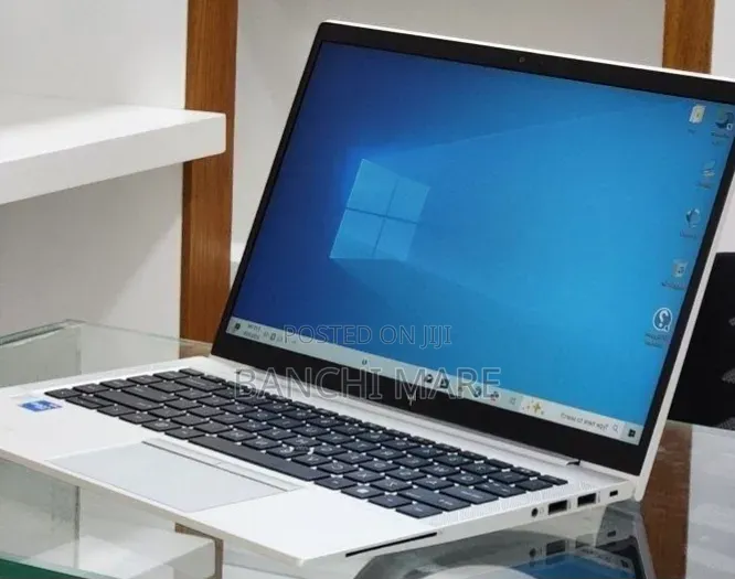 New Laptop HP EliteBook 840 8GB Intel Core i5 SSD 512GB