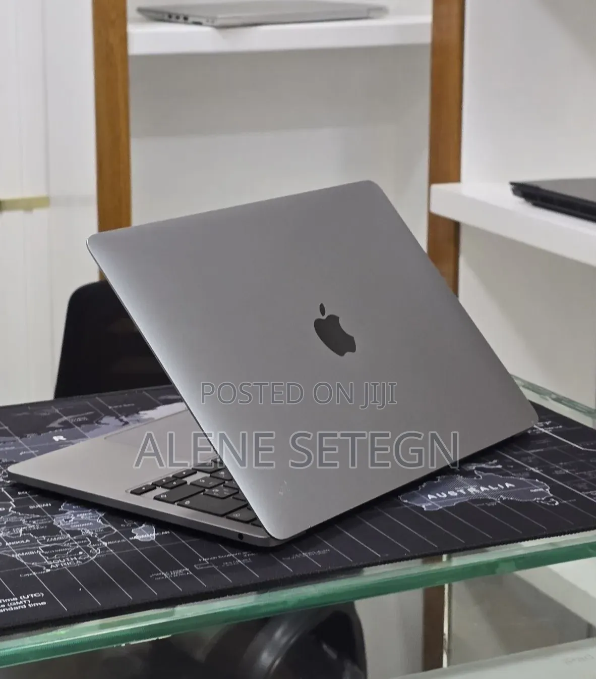 New Laptop Apple MacBook Pro 8GB Intel Core i5 SSD 512GB