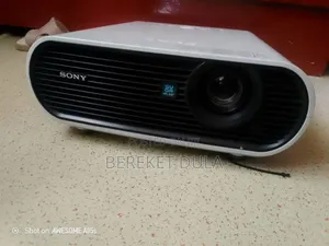 Sony VPL Es7 Projector