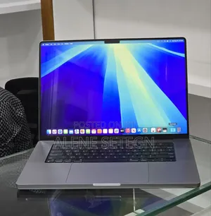 New Laptop Apple MacBook Pro 2021 M1 32GB Apple M1 Max SSD 512GB