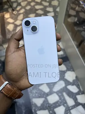 Apple iPhone 15 128 GB Green