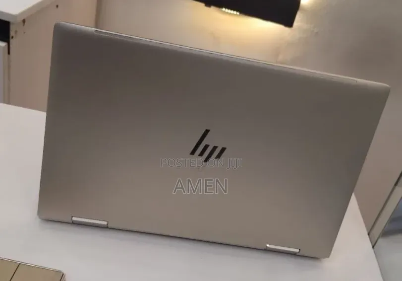 New Laptop HP Envy X360 8GB AMD Ryzen 7 SSD 512GB