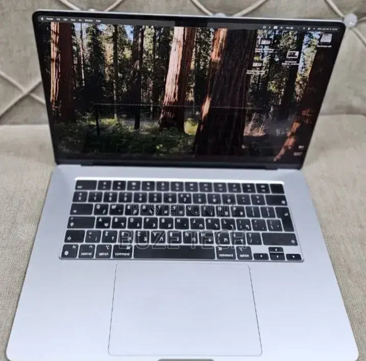 New Laptop Apple MacBook Air 2024 M3 8GB Apple M3 SSD 512GB