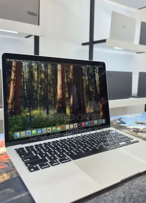 New Laptop Apple MacBook Air 2020 M1 8GB Apple M1 SSD 256GB
