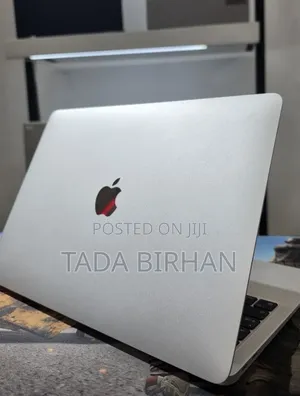 New Laptop Apple MacBook Air 2020 M1 8GB Apple M1 SSD 256GB