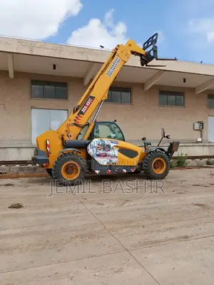 Forklift . Manitou. Crane Rental