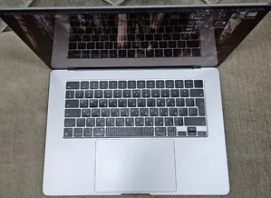 New Laptop Apple MacBook Air 2024 M3 8GB Apple M3 SSD 512GB