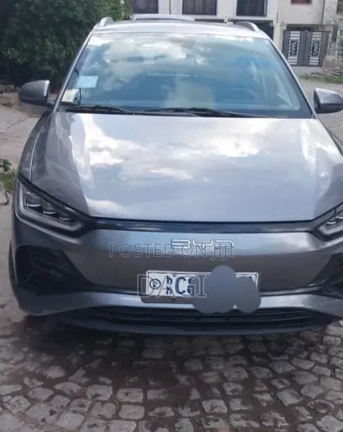 BYD E2 43 kWh 94 hp FWD 2025 Gray
