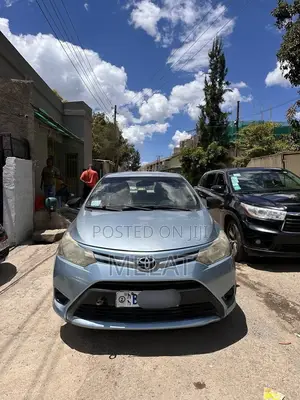 Toyota Yaris 2014 Blue