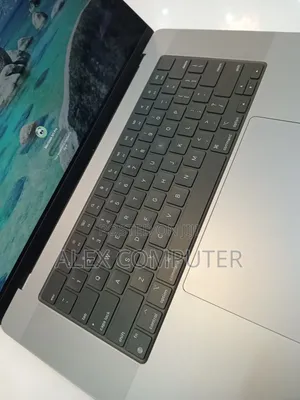 New Laptop Apple MacBook Pro 2021 M1 32GB Apple M1 Pro SSD 512GB
