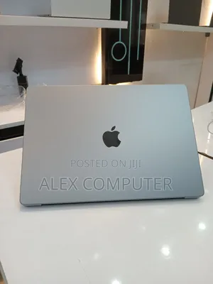New Laptop Apple MacBook Pro 2021 M1 32GB Apple M1 Pro SSD 512GB