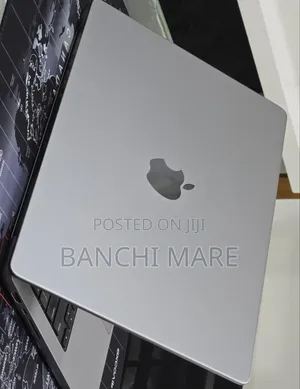 New Laptop Apple MacBook Pro 2021 M1 32GB Apple M1 Pro SSD 512GB
