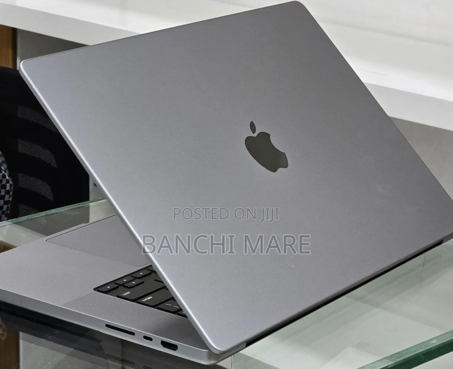 New Laptop Apple MacBook Pro 2021 M1 32GB Apple M1 Max SSD 512GB