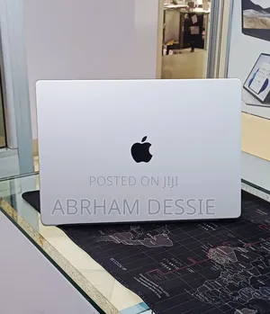 New Laptop Apple MacBook Pro 2021 M1 16GB Apple M1 SSD 512GB