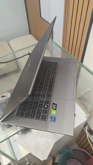 New Laptop HP ZBook Power G9 i7 32GB Intel Core i7 SSD 512GB