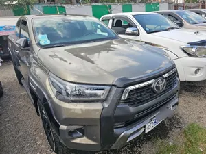 Toyota Hilux 2021 Gray