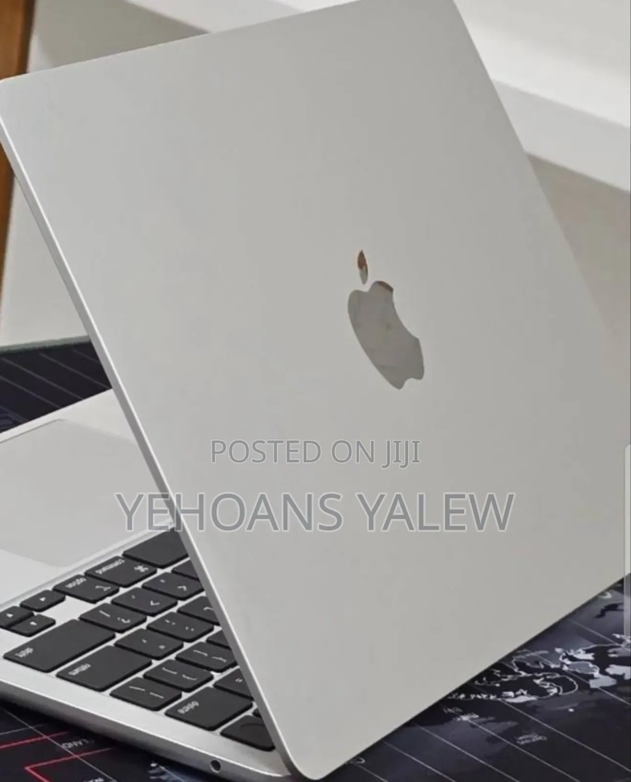 New Laptop Apple MacBook Air 2024 M3 16GB Apple M3 SSD 256GB