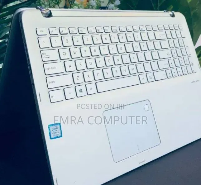 New Laptop Asus 8GB Intel Core i5 SSD 256GB