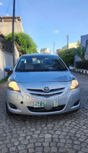 Toyota Belta 2008 Silver