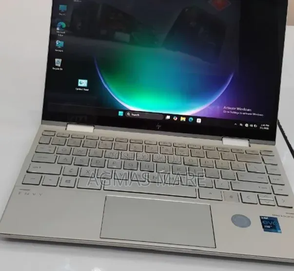 New Laptop HP Envy x360 8GB Intel Core i7 SSD 512GB