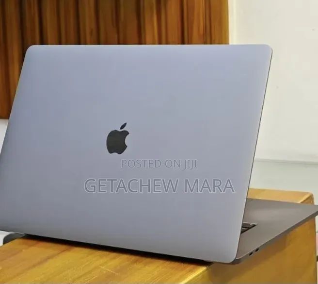 New Laptop Apple MacBook 2018 32GB Intel SSD 1T