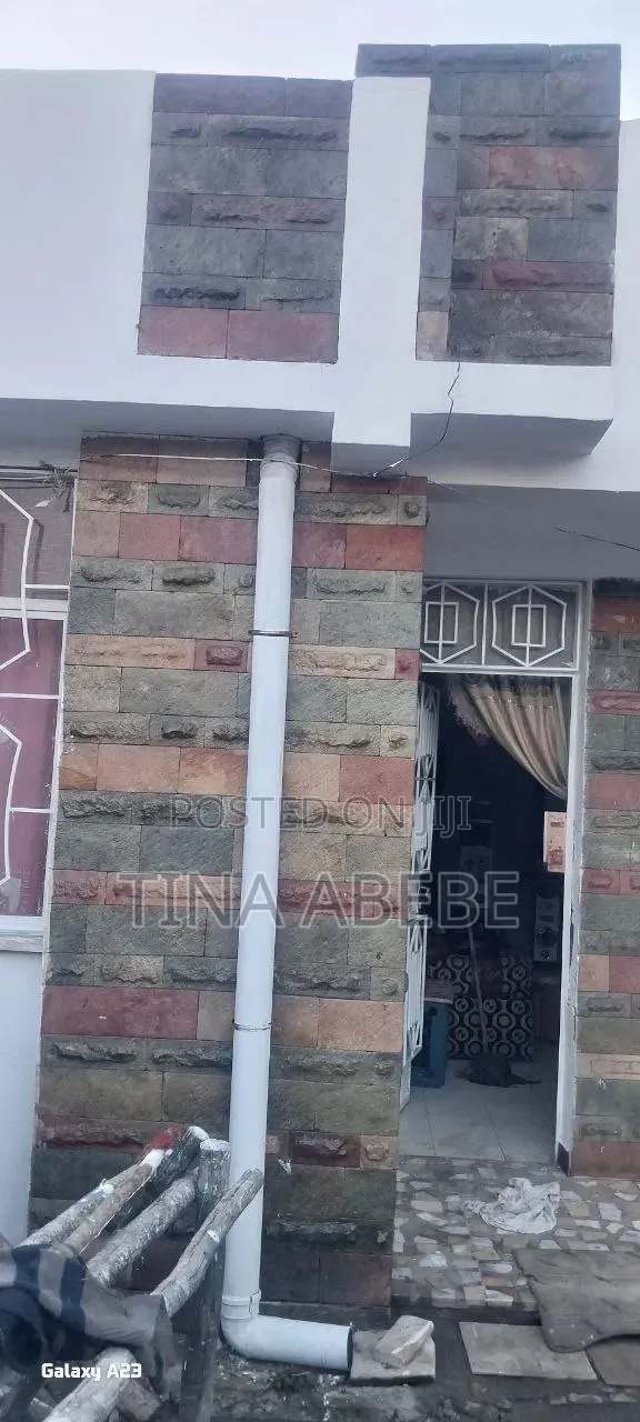 5bdrm House in Nifas Silk-Lafto for sale