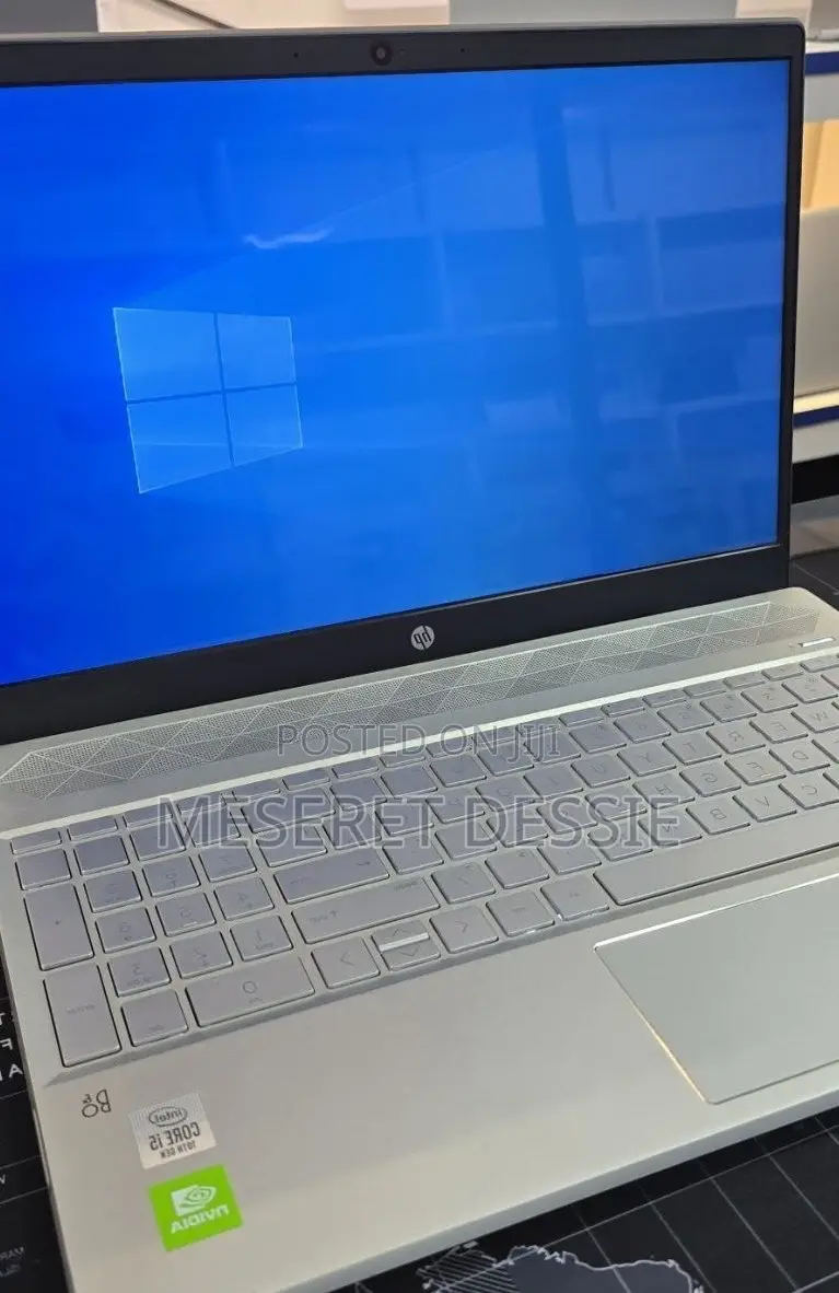 New Laptop HP Pavilion 10 16GB Intel Core i5 SSD 512GB