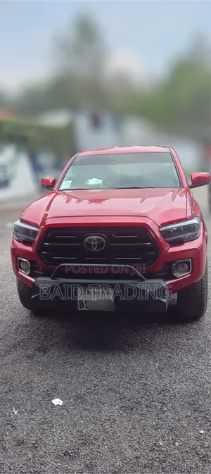 Toyota Tacoma 2018 Red