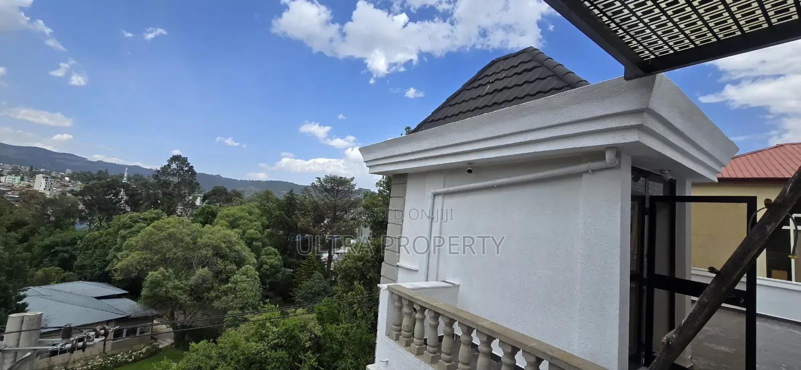 5bdrm House in Bole for rent