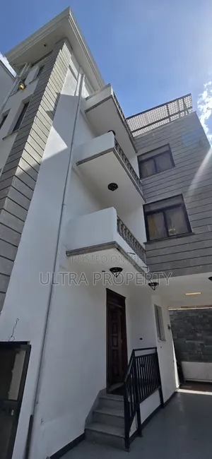 5bdrm House in Bole for rent