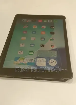 New Apple iPad 10.2 (2021) 64 GB Black