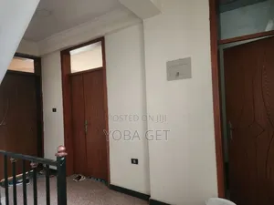 4bdrm House in Akaky Kaliti for sale