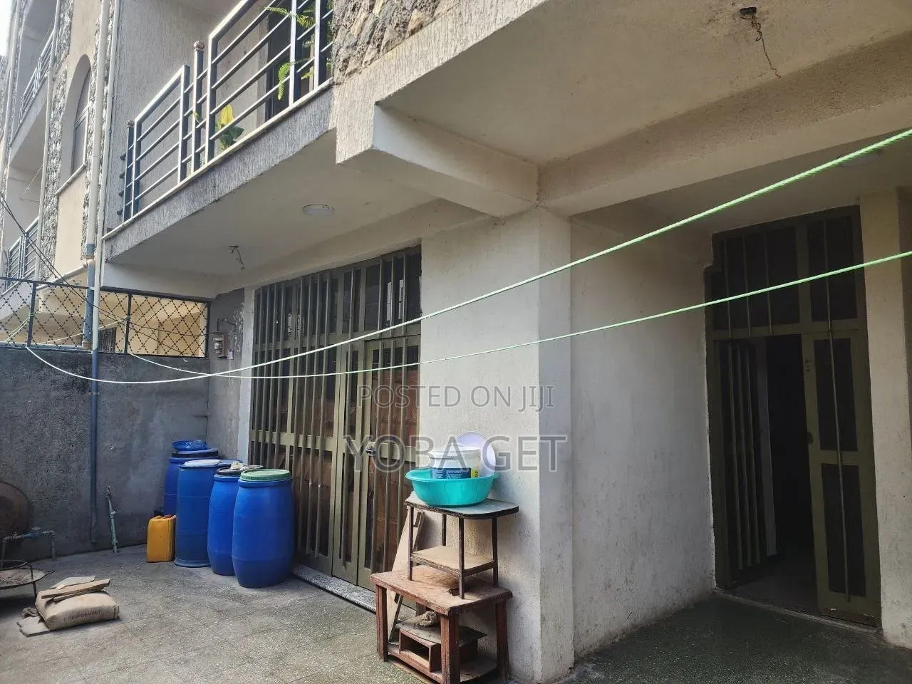 4bdrm House in Akaky Kaliti for sale