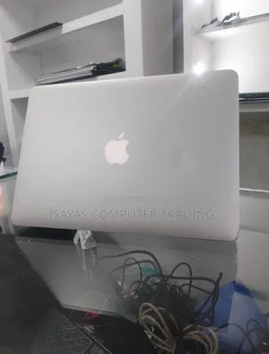 Laptop Apple MacBook Pro 2012 8GB Intel Core i5 SSD 256GB