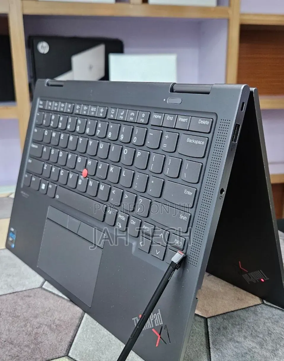 New Laptop Lenovo ThinkPad X1 Yoga 16GB Intel Core i7 SSD 512GB