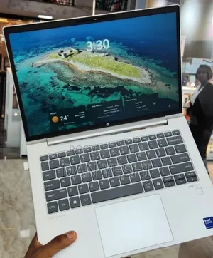 New Laptop HP ProBook 440 G10 16GB Intel Core Ultra 7 SSD 512GB