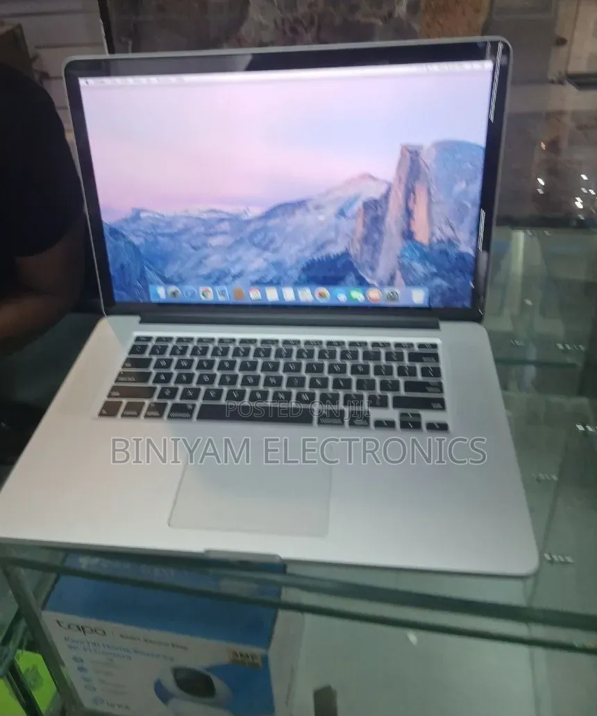 New Laptop Apple MacBook Pro 2015 16GB Apple M1 Pro SSD 512GB