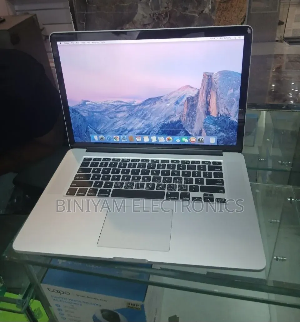 New Laptop Apple MacBook Pro 2015 16GB Apple M1 Pro SSD 512GB